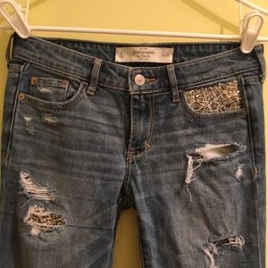 Abercrombie beaded ripped jeans size 25
